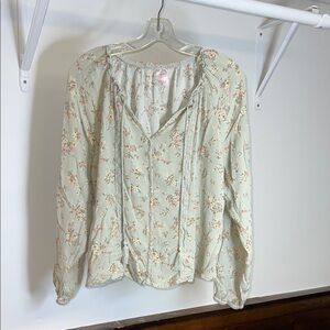No Boundaries Light Green Floral‎ Top- XXL Juniors